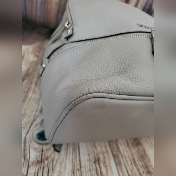 MICHAEL KORS Rhea Medium Leather Backpack - Picture 7 of 10